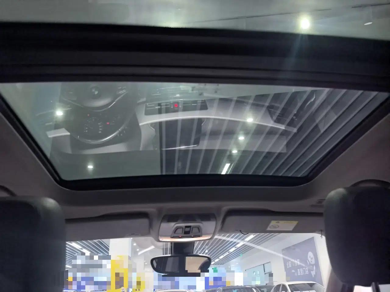 BMW X1 2019 sDrive18Li Fashion Model — миниатюра 21