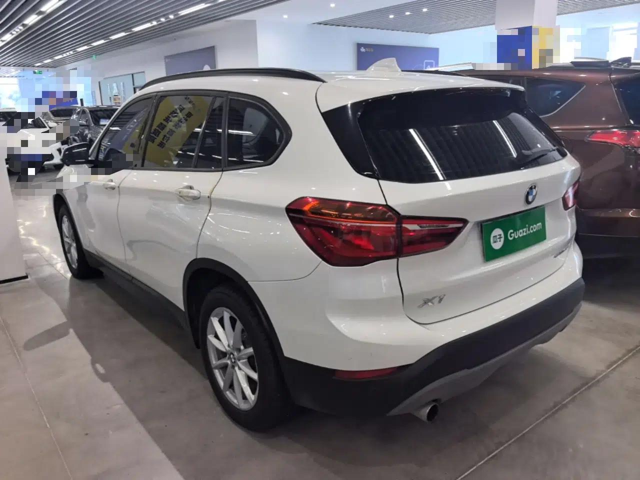 BMW X1 2019 sDrive18Li Fashion Model — миниатюра 4