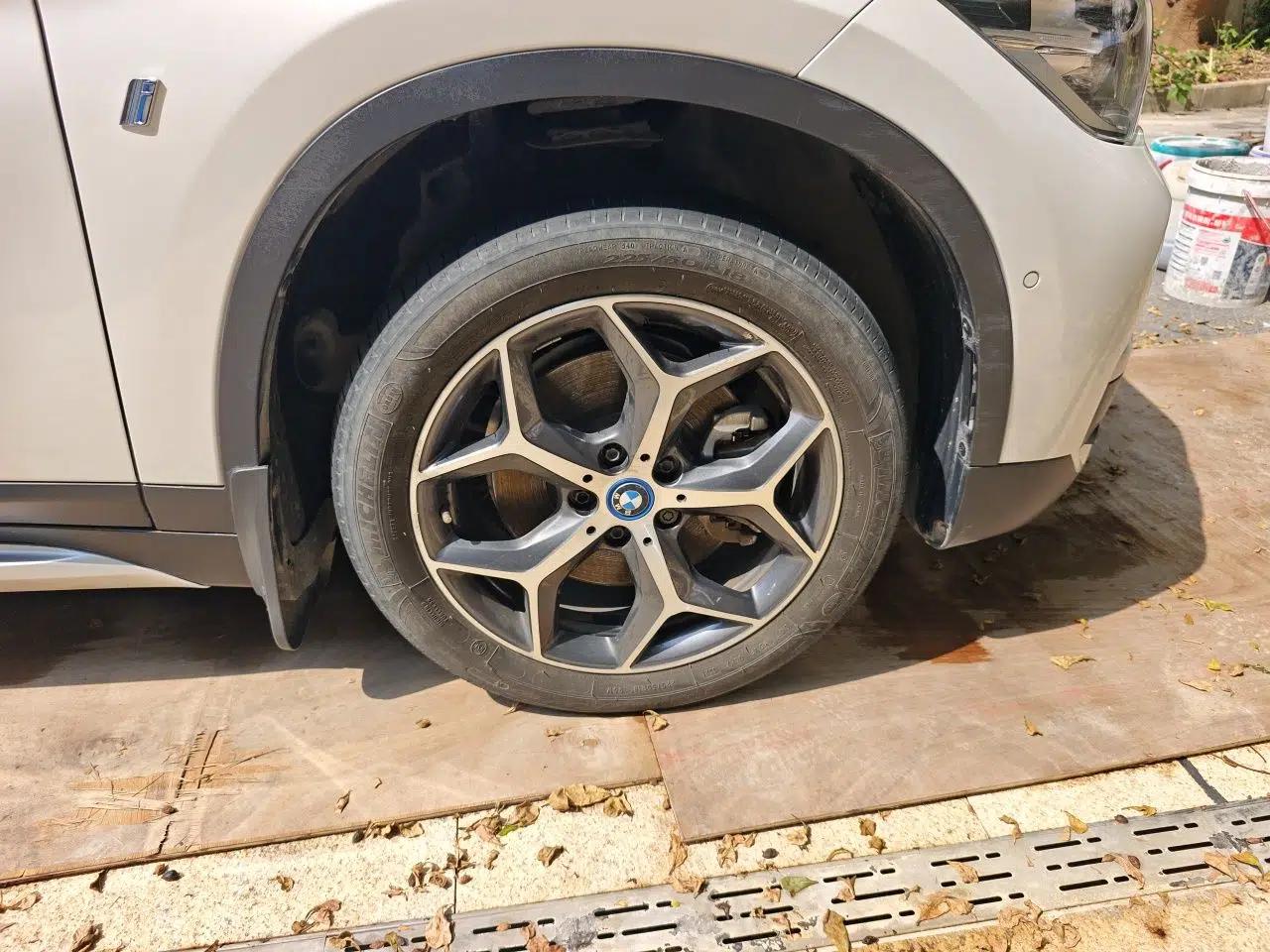 BMW X1 New Energy 2018 xDrive25Le Luxury Model — миниатюра 8