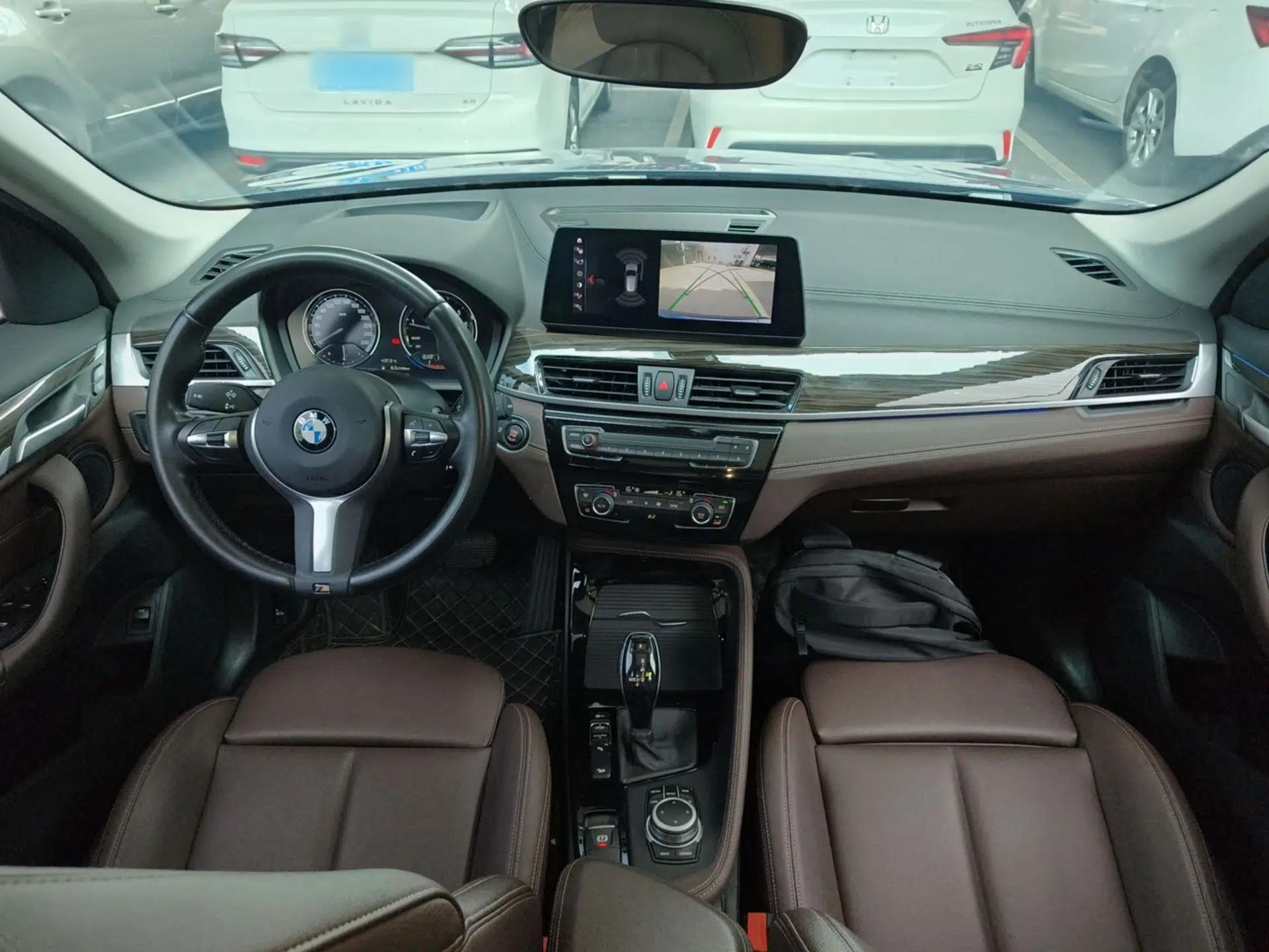 BMW X1 2020 xDrive25Li Luxury Edition — миниатюра 12