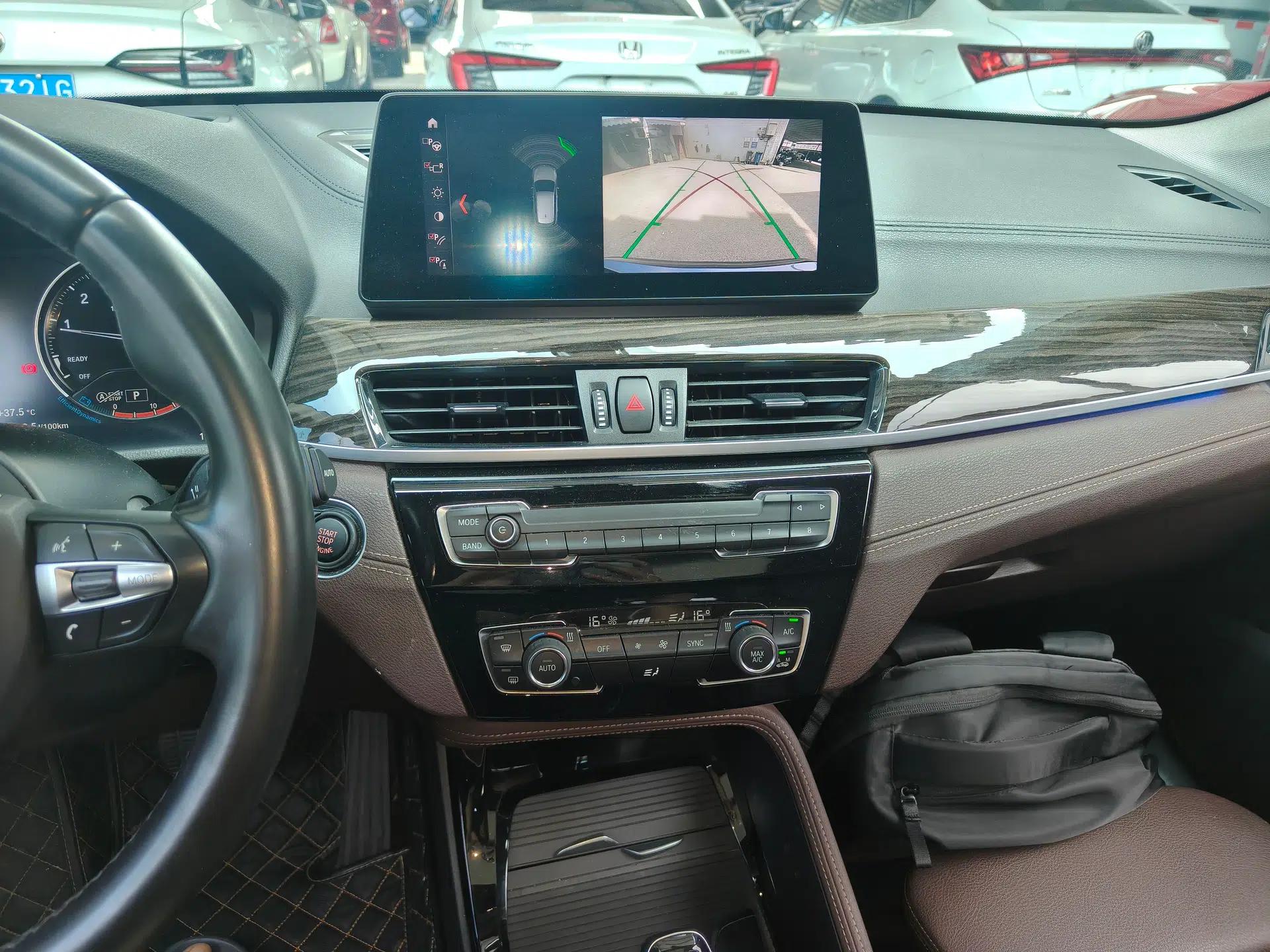 BMW X1 2020 xDrive25Li Luxury Edition — миниатюра 15