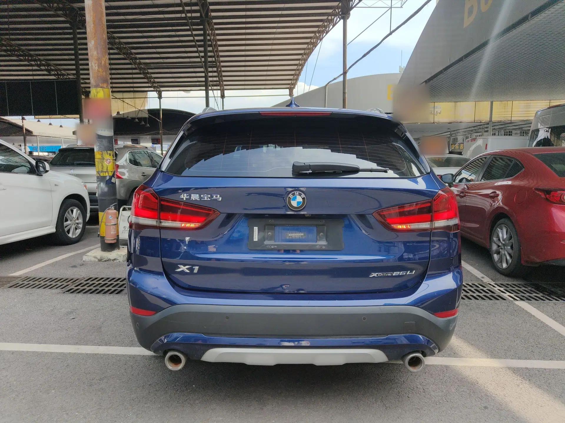 BMW X1 2020 xDrive25Li Luxury Edition — миниатюра 5