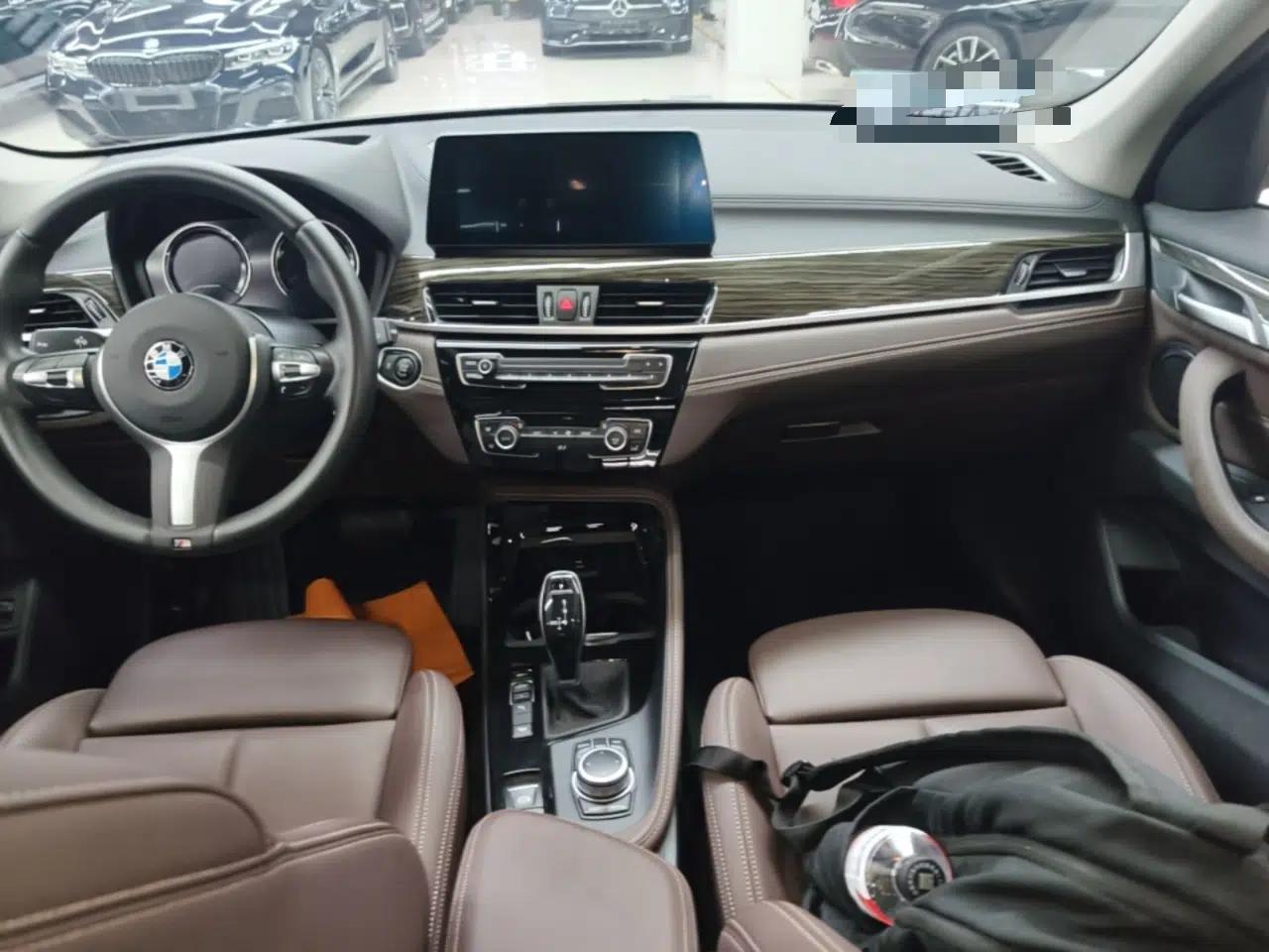 BMW X1 2020 xDrive25Li Luxury Edition — миниатюра 15
