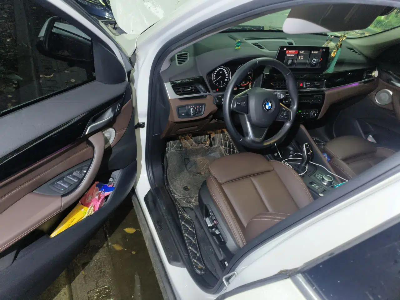 BMW X1 2021 sDrive20Li Fashion Model — миниатюра 16