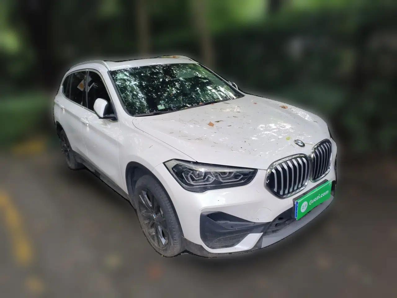BMW X1 2021 sDrive20Li Fashion Model — миниатюра 3