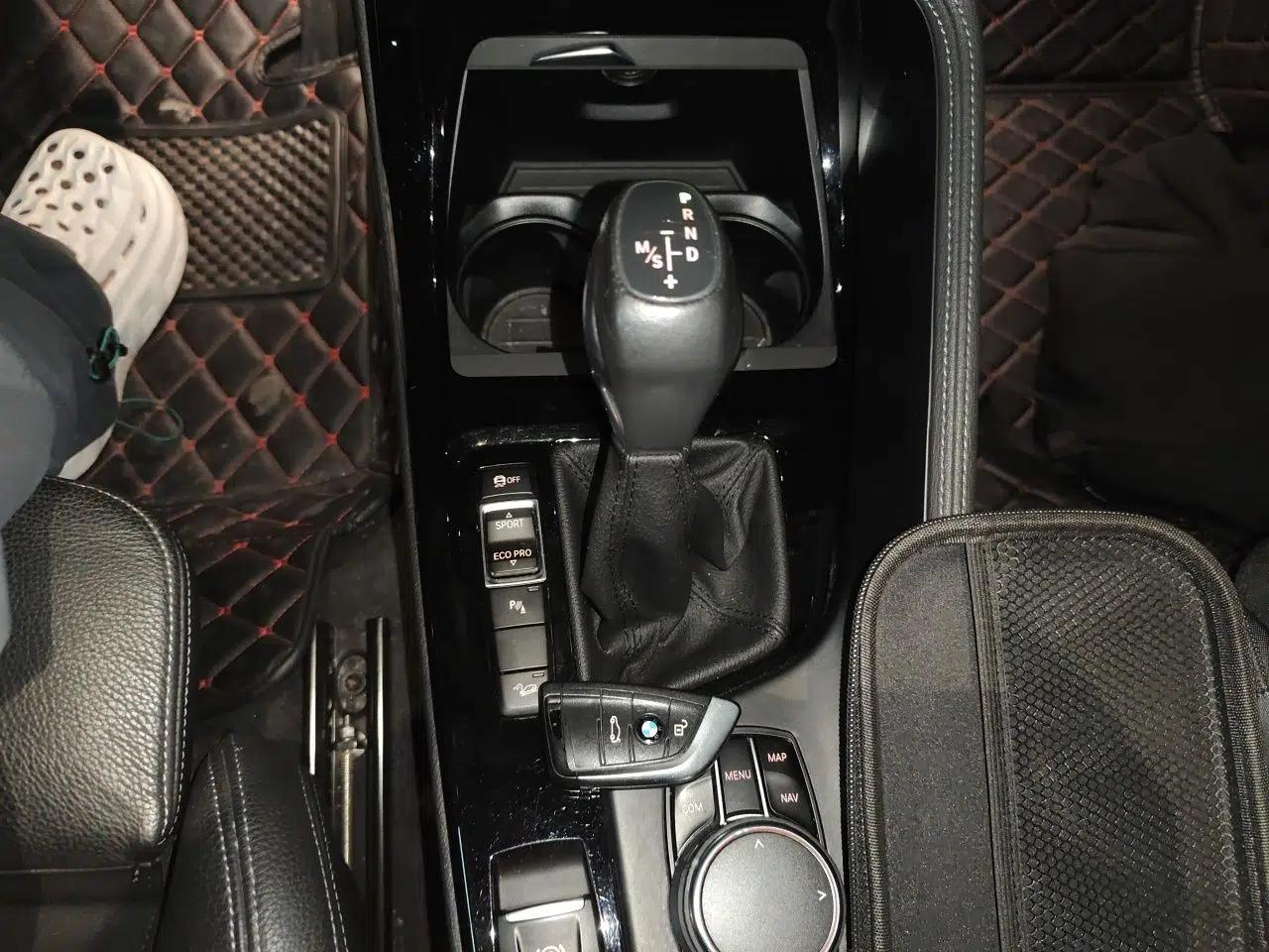 BMW X1 2018 xDrive20Li Luxury Model — миниатюра 14