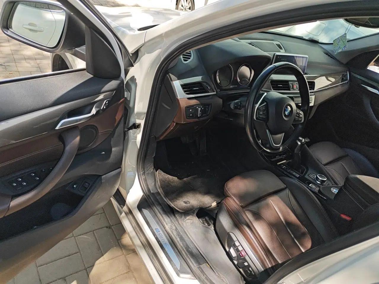 BMW X1 New Energy 2019 xDrive25Le Mileage Upgrade Version — миниатюра 16