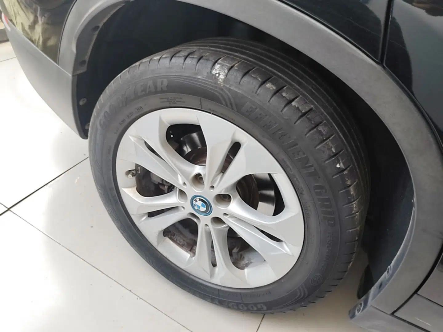 BMW X1 New Energy 2019 xDrive25Le Mileage Upgrade Version — миниатюра 11