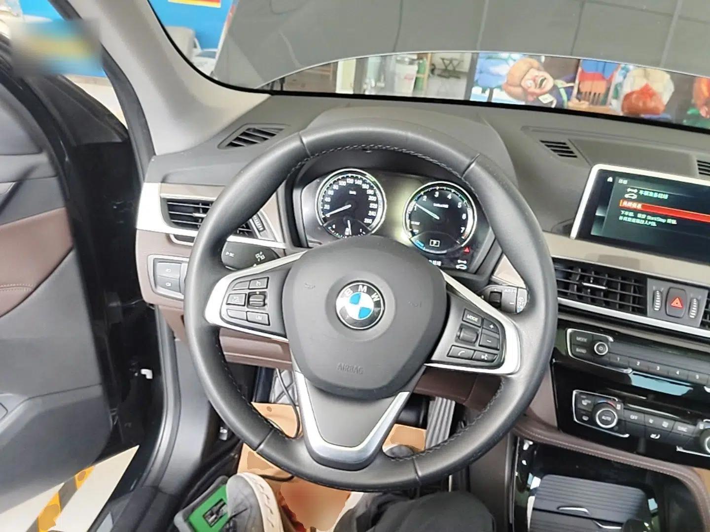 BMW X1 New Energy 2019 xDrive25Le Mileage Upgrade Version — миниатюра 13