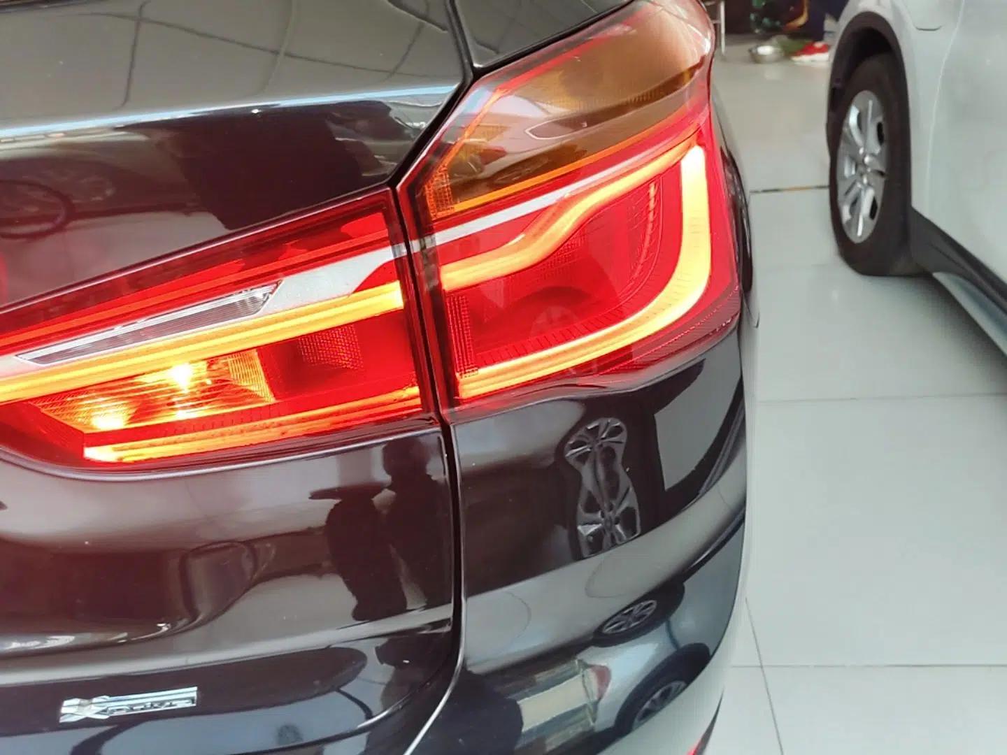 BMW X1 New Energy 2019 xDrive25Le Mileage Upgrade Version — миниатюра 9