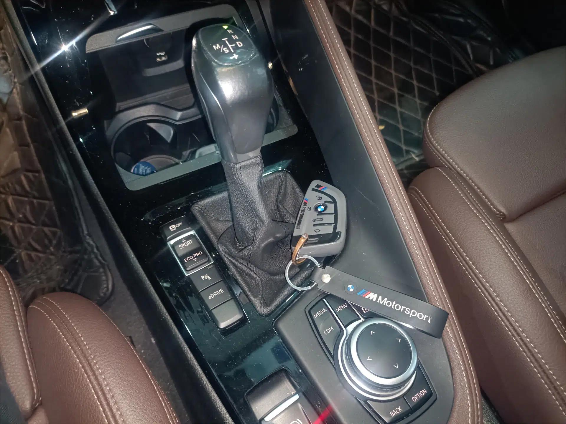 BMW X1 New Energy 2021 xDrive30Le Premium Edition — миниатюра 28