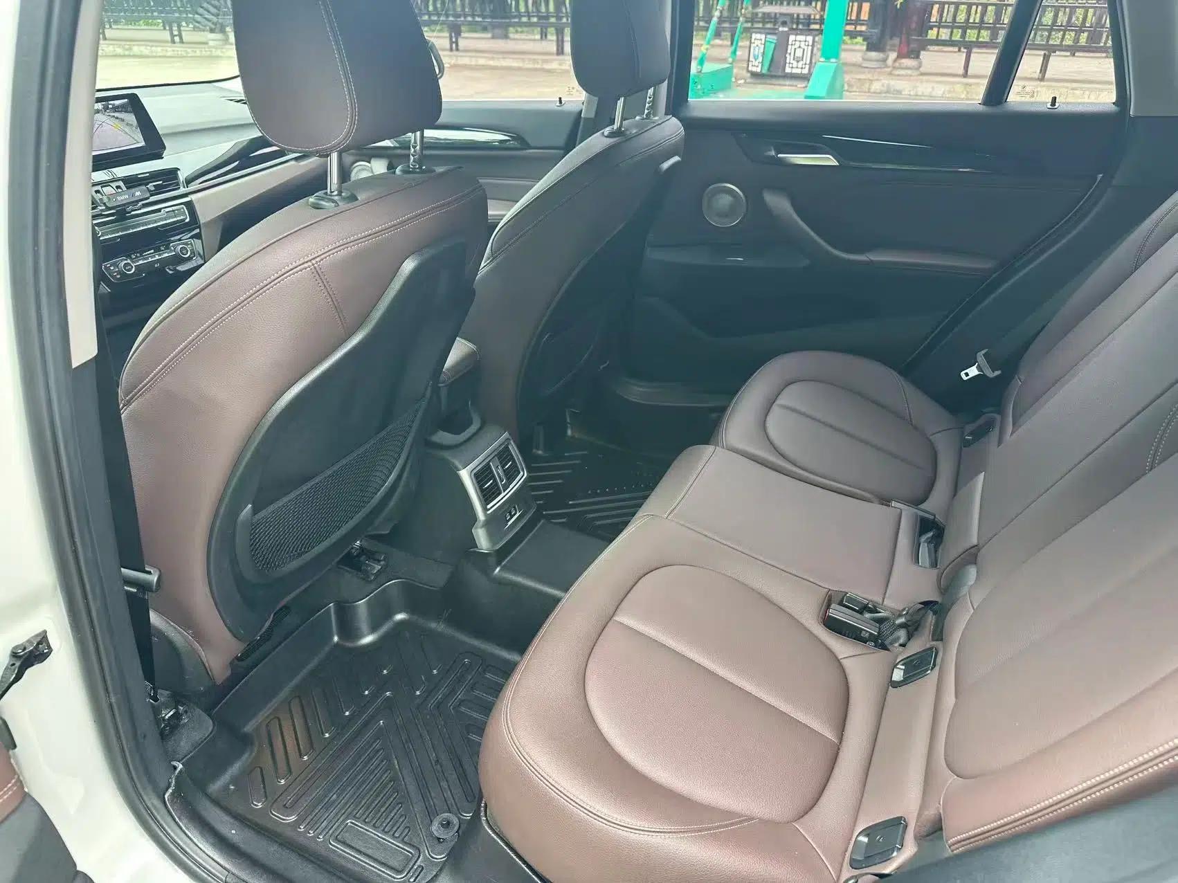 BMW X1 2021 sDrive25Li Leading Model — миниатюра 15