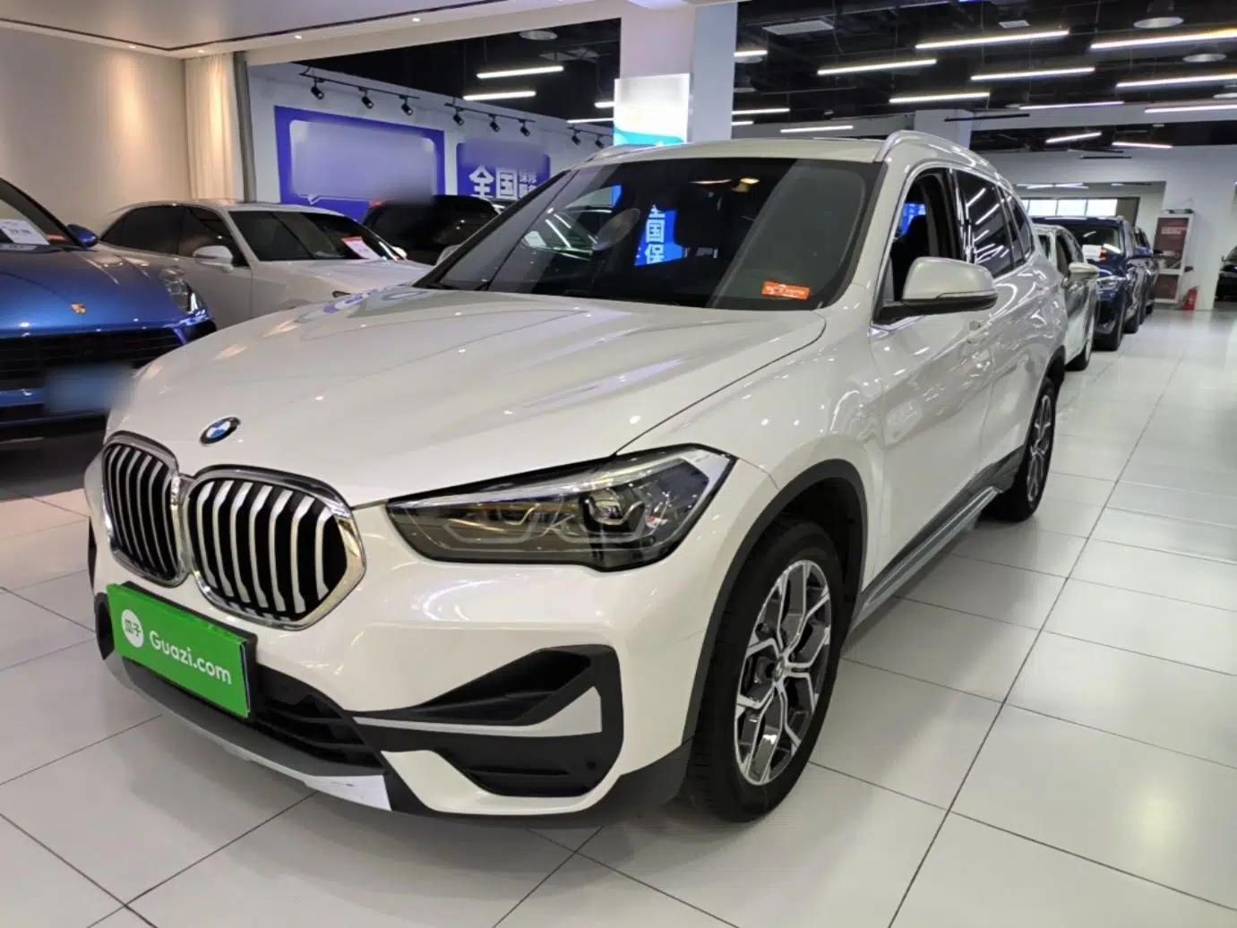BMW X1 2021 sDrive20Li Premium Edition — миниатюра 1