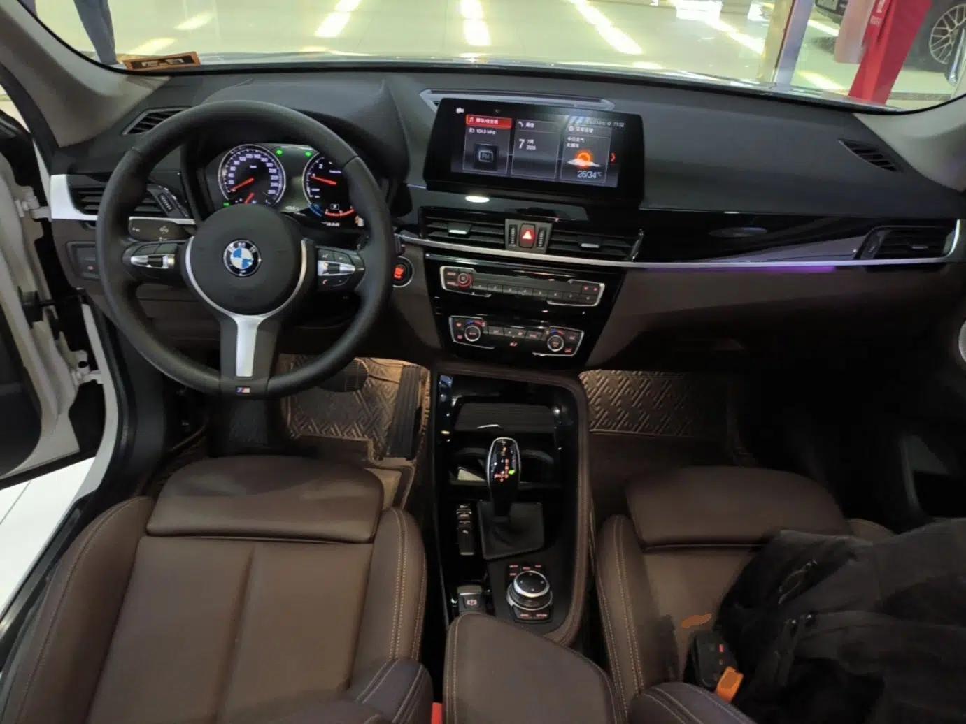 BMW X1 2021 sDrive20Li Premium Edition — миниатюра 12