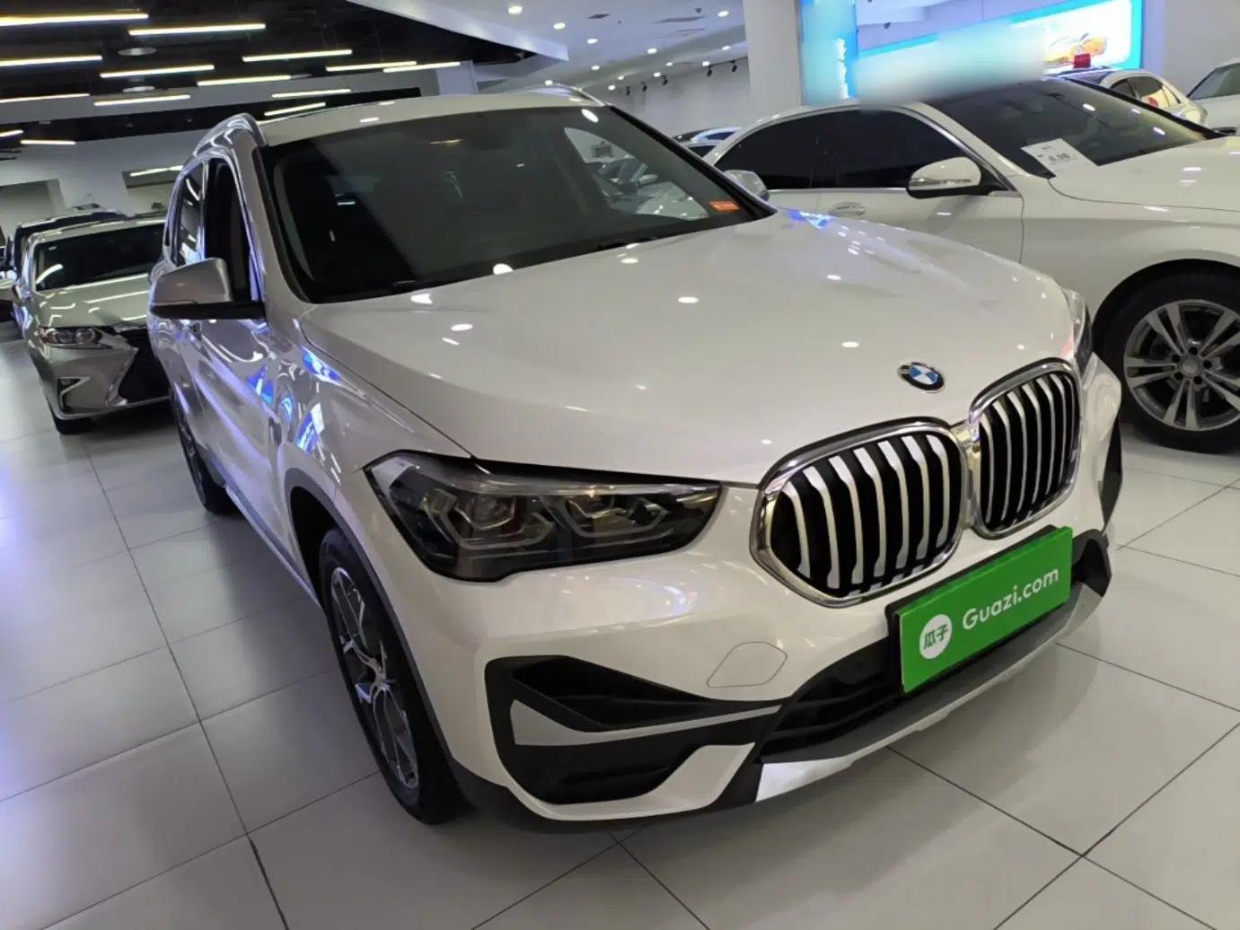 BMW X1 2021 sDrive20Li Premium Edition — миниатюра 3