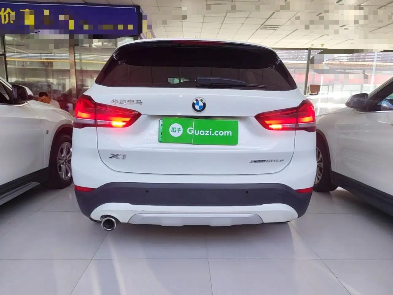 BMW X1 New Energy 2020 xDrive30Le Premium Edition — миниатюра 5