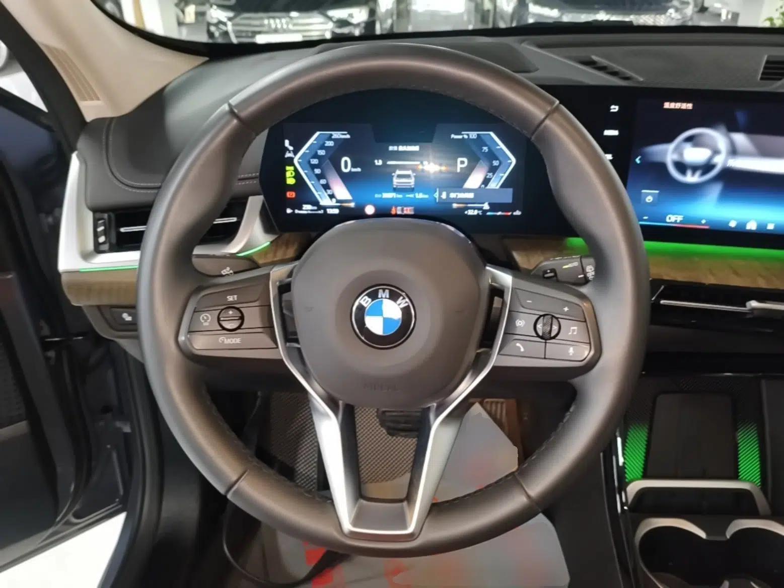 BMW X1 2023 xDrive25Li X Design Package — миниатюра 13