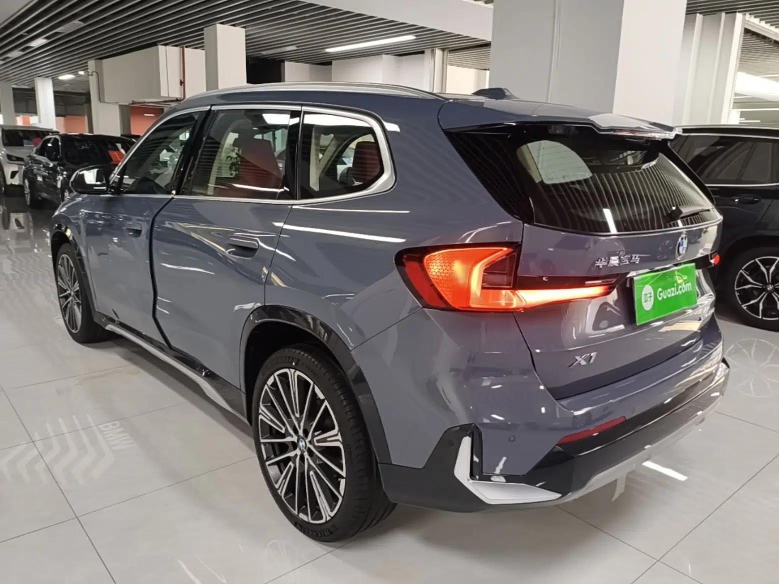 BMW X1 2023 xDrive25Li X Design Package — миниатюра 4