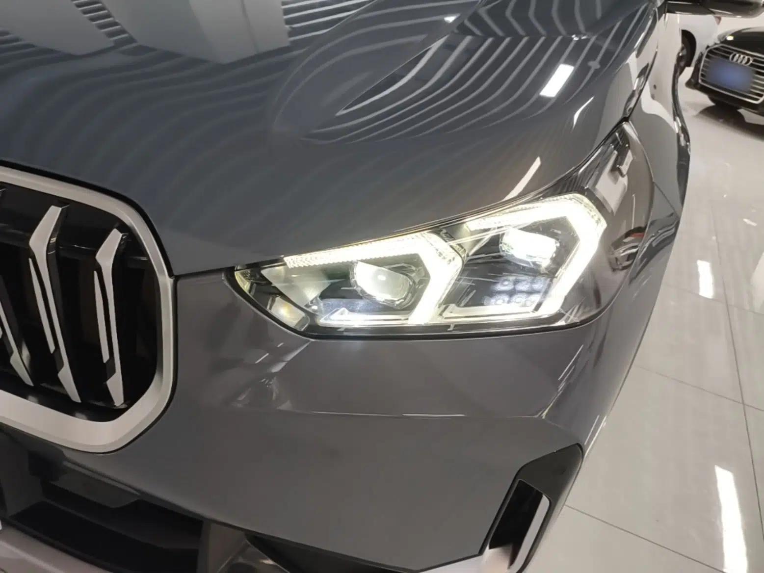 BMW X1 2023 xDrive25Li X Design Package — миниатюра 8