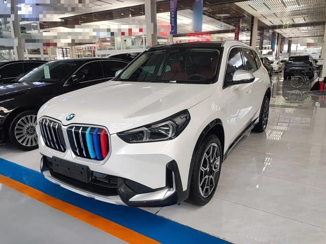 BMW X1 2023 sDrive25Li X Design Package — миниатюра 1