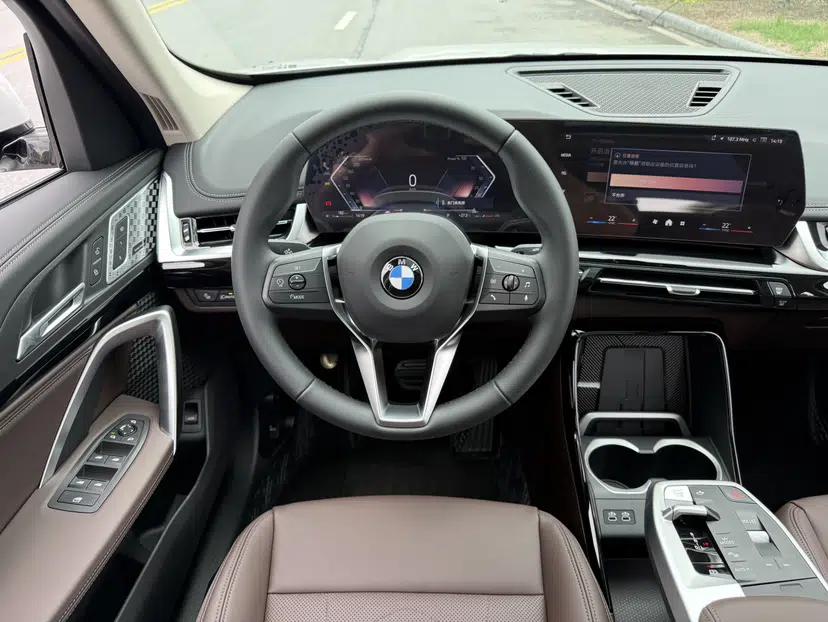 BMW X1 2024 sDrive25Li X Design Package — миниатюра 11