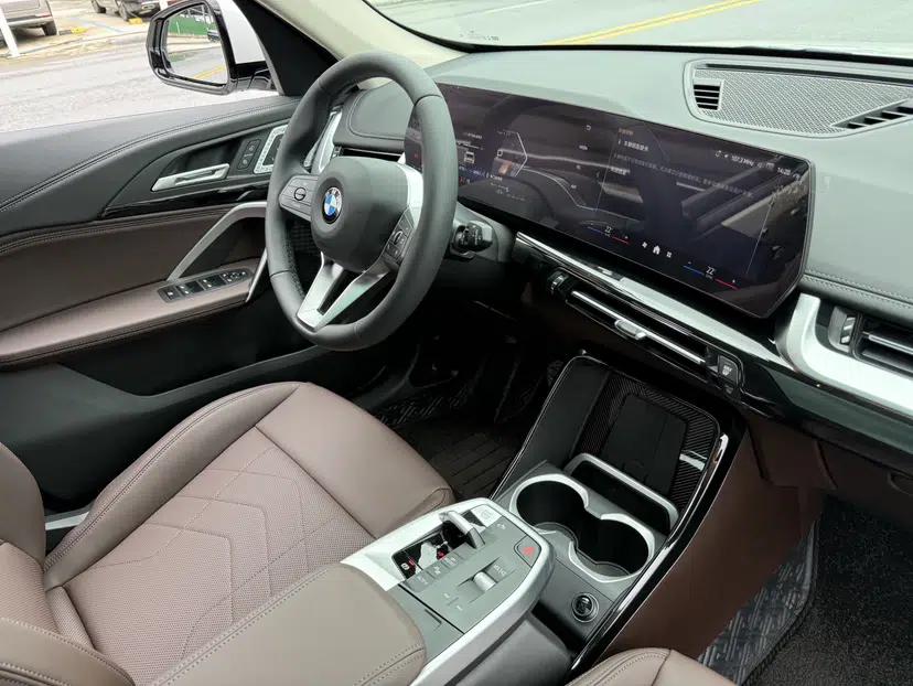 BMW X1 2024 sDrive25Li X Design Package — миниатюра 16