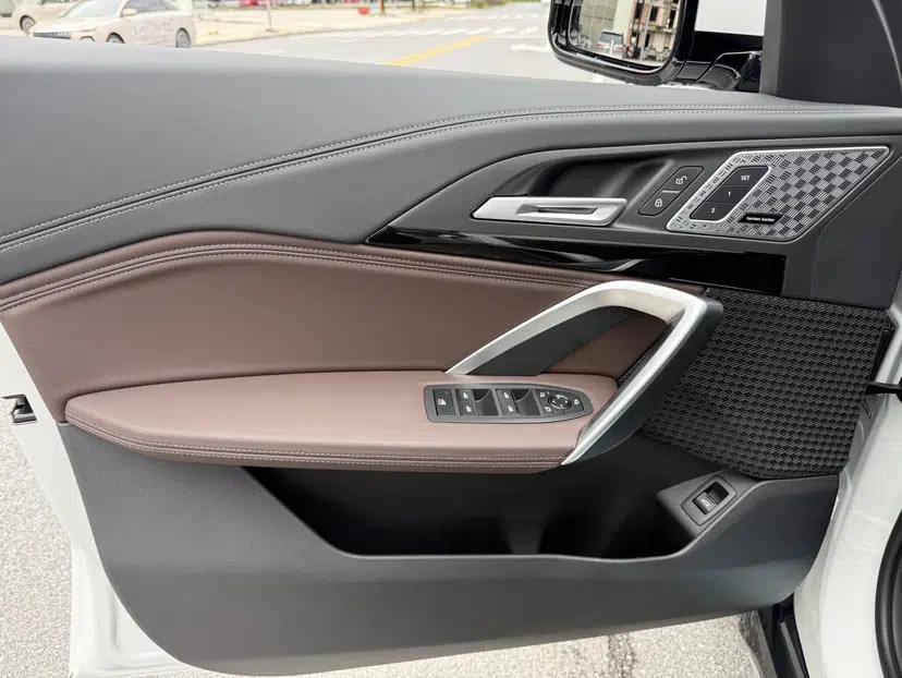 BMW X1 2024 sDrive25Li X Design Package — миниатюра 18