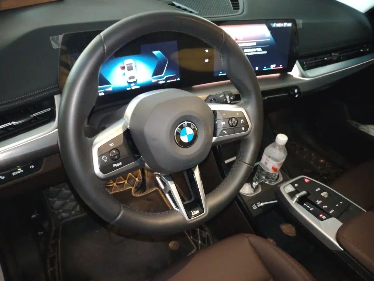 BMW X1 2023 sDrive25Li M Sport Package — миниатюра 10