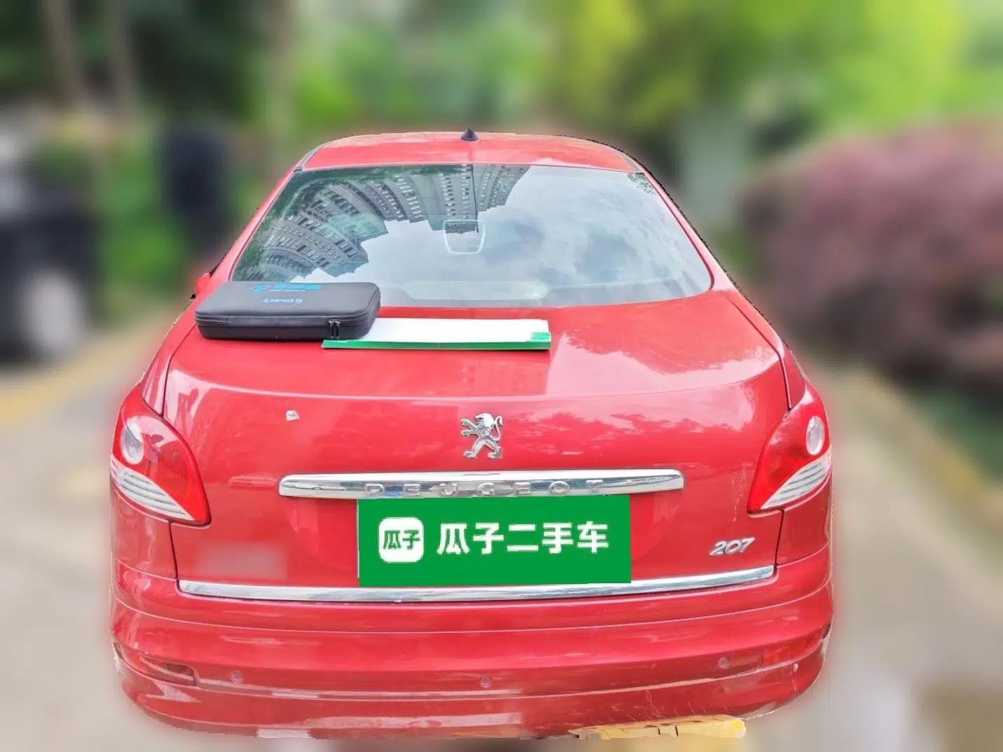 Peugeot 207 2011 Sedan 1.6L Manual Yule Edition — миниатюра 5