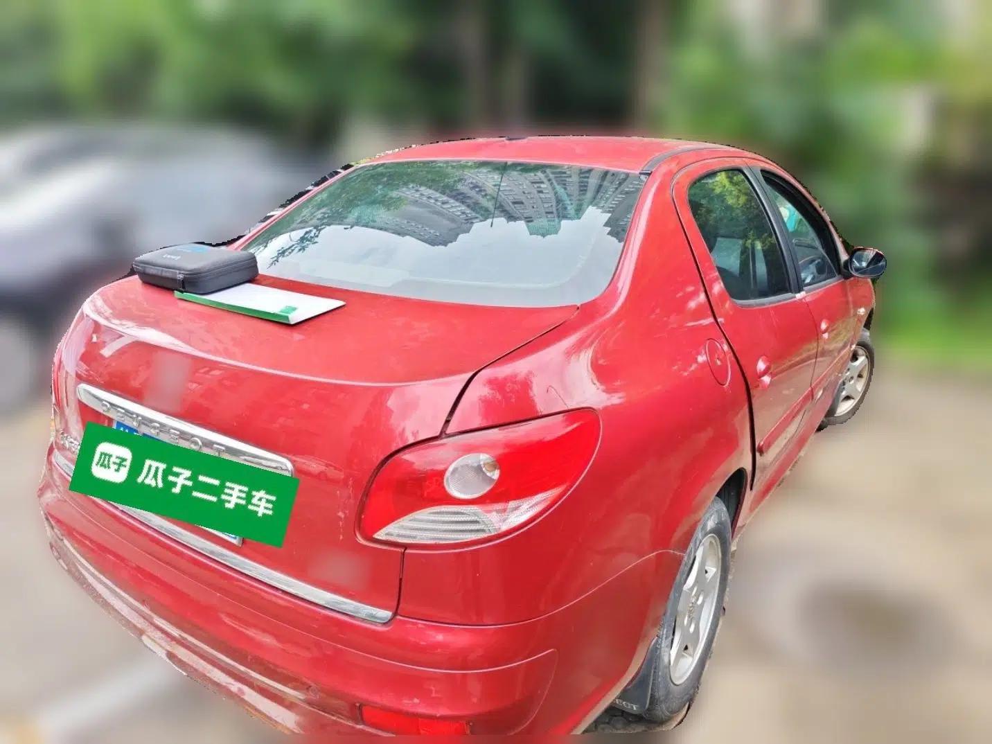 Peugeot 207 2011 Sedan 1.6L Manual Yule Edition — миниатюра 6