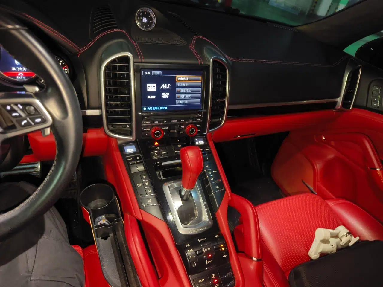 Porsche Cayenne 2011 Cayenne S 4.8L — миниатюра 13