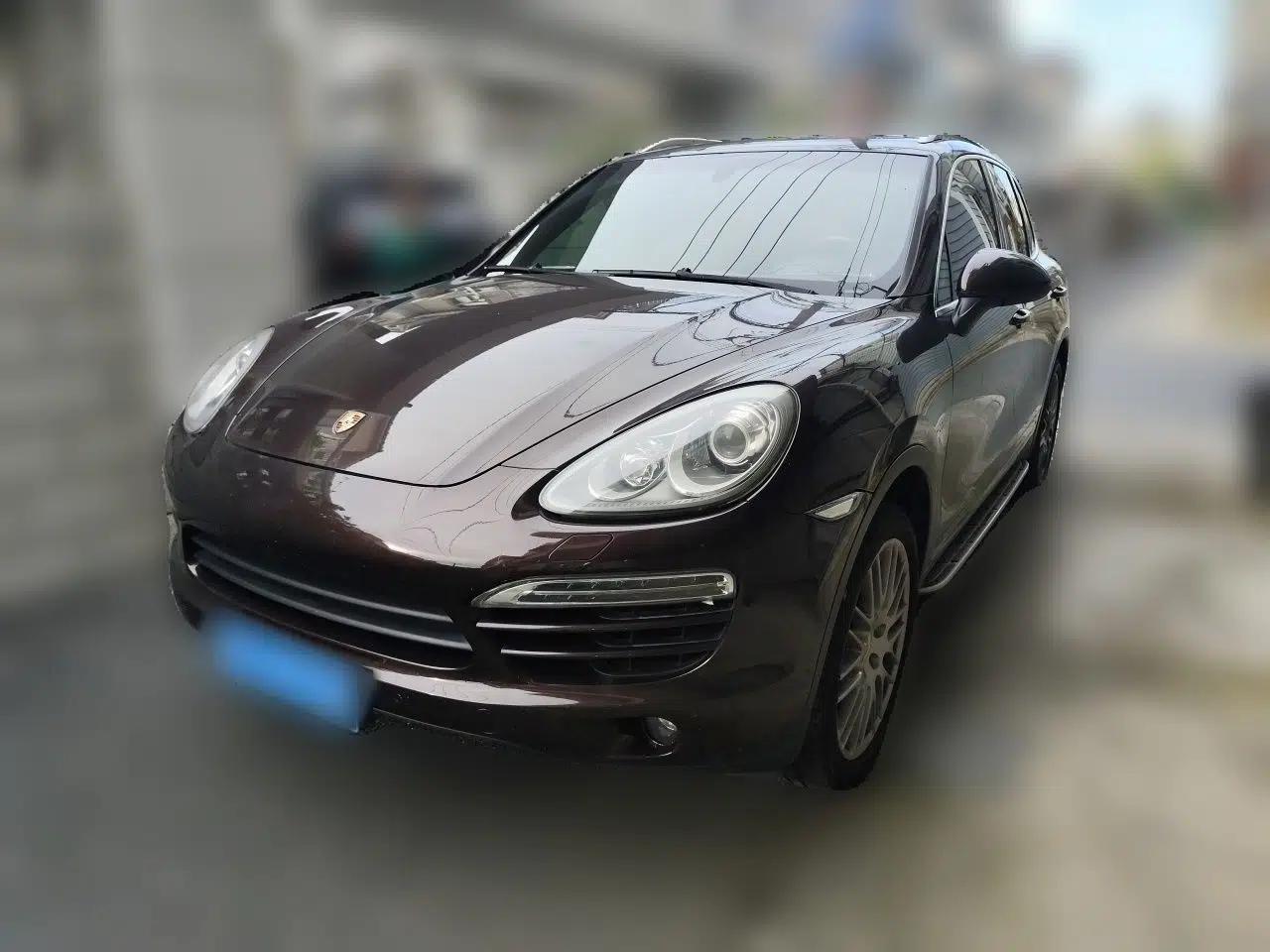 Porsche Cayenne 2014 Cayenne Platinum Edition 3.0T — миниатюра 1