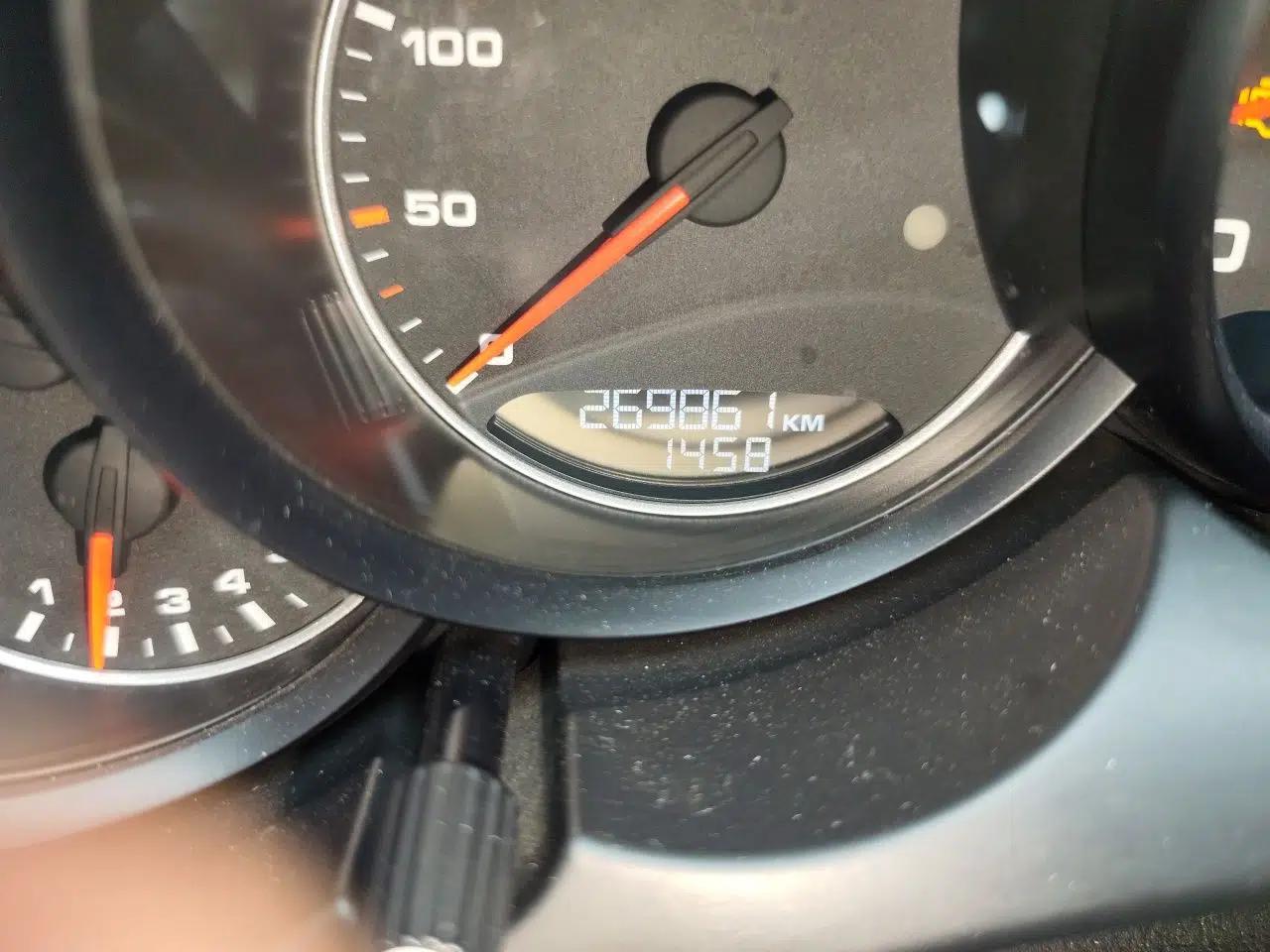 Porsche Cayenne 2014 Cayenne Platinum Edition 3.0T — миниатюра 12