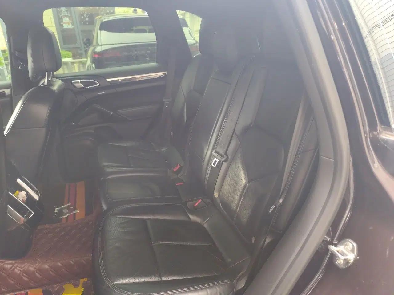 Porsche Cayenne 2014 Cayenne Platinum Edition 3.0T — миниатюра 17