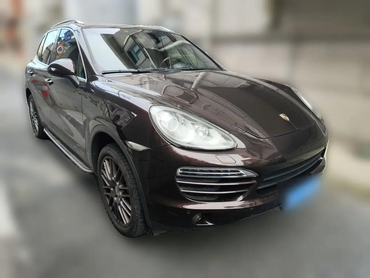 Porsche Cayenne 2014 Cayenne Platinum Edition 3.0T — миниатюра 3