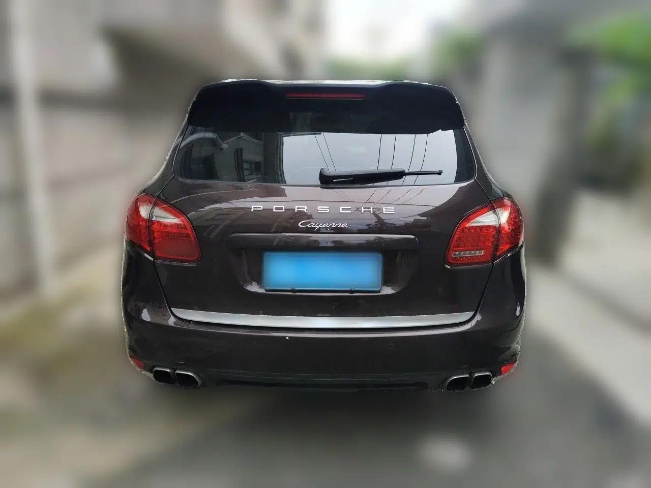 Porsche Cayenne 2014 Cayenne Platinum Edition 3.0T — миниатюра 5