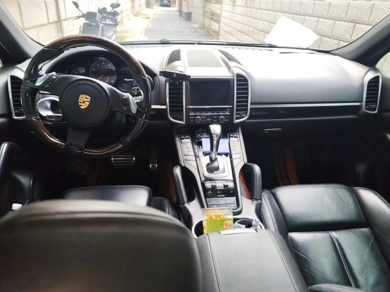 Porsche Cayenne 2014 Cayenne Platinum Edition 3.0T — миниатюра 9