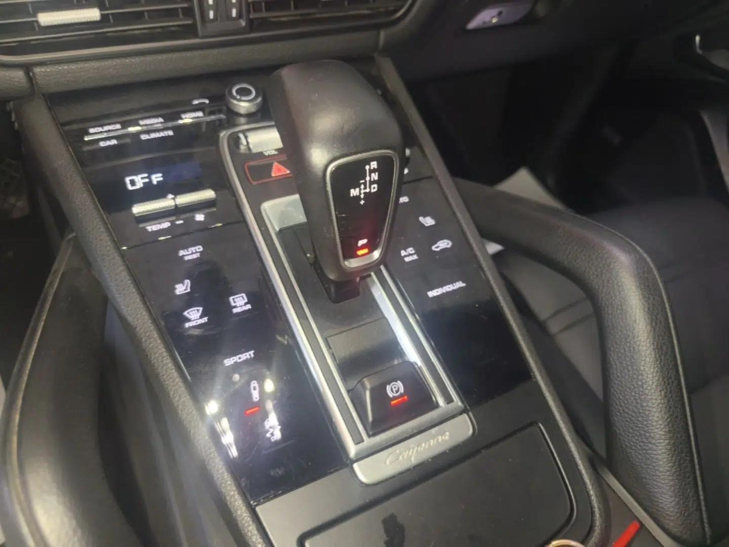 Porsche Cayenne 2018 Cayenne 3.0T — миниатюра 16