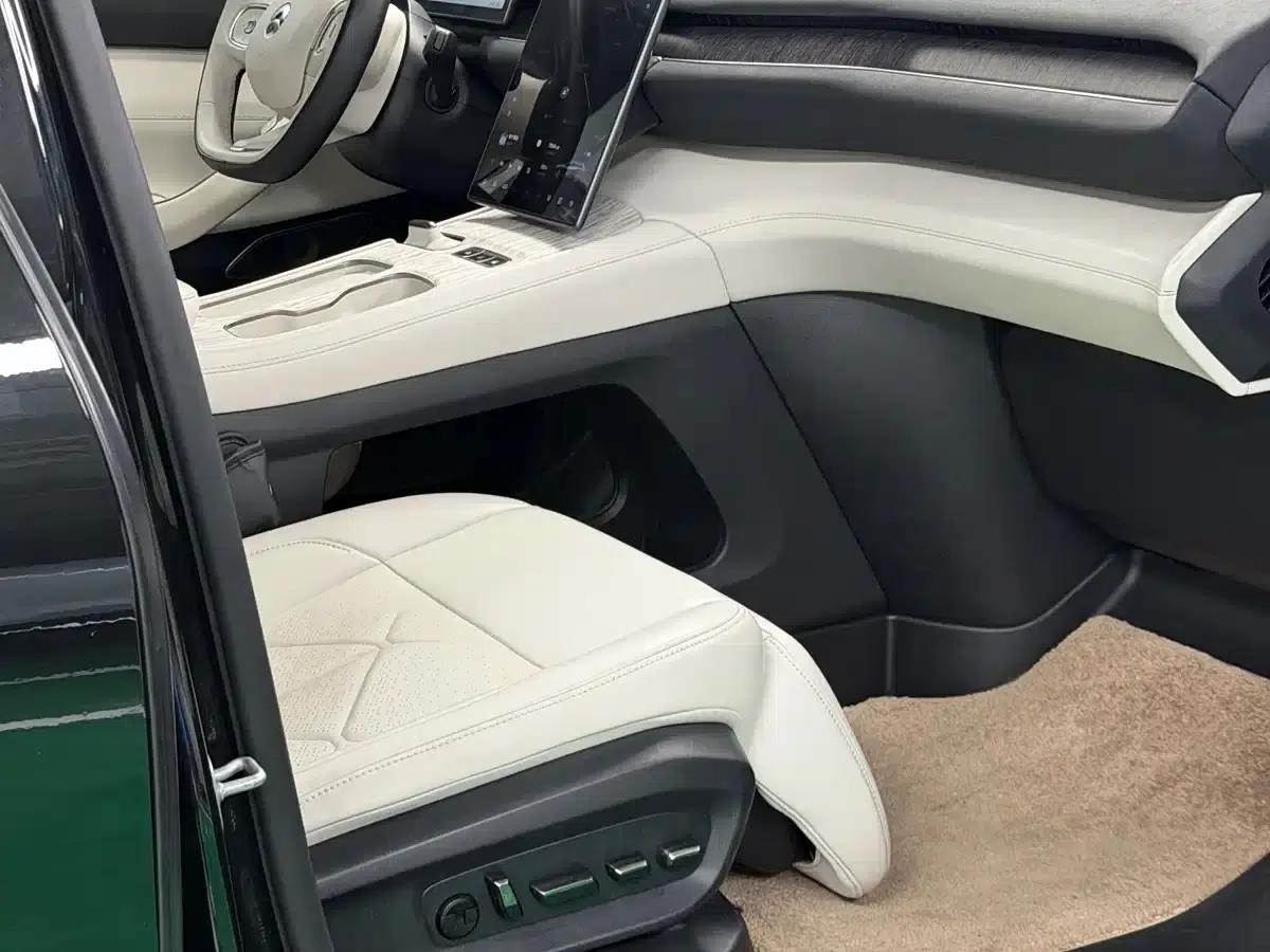 NIO ES7 2022 100kWh First Edition — миниатюра 14