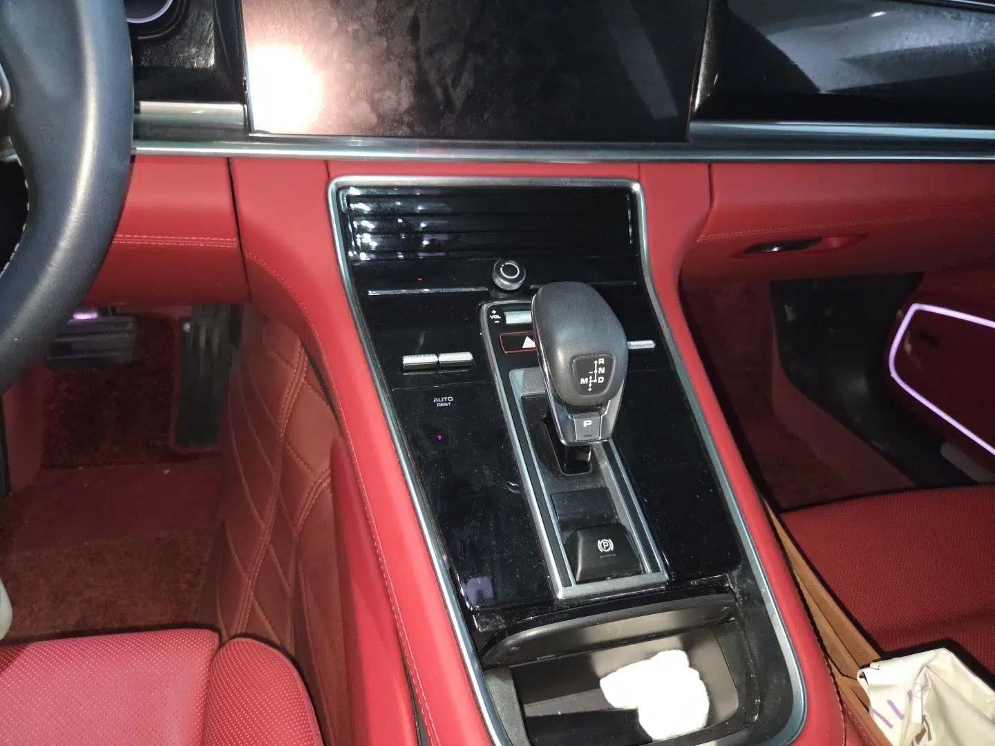 Porsche Panamera 2023 Panamera Executive Long Wheelbase 2.9T — миниатюра 14