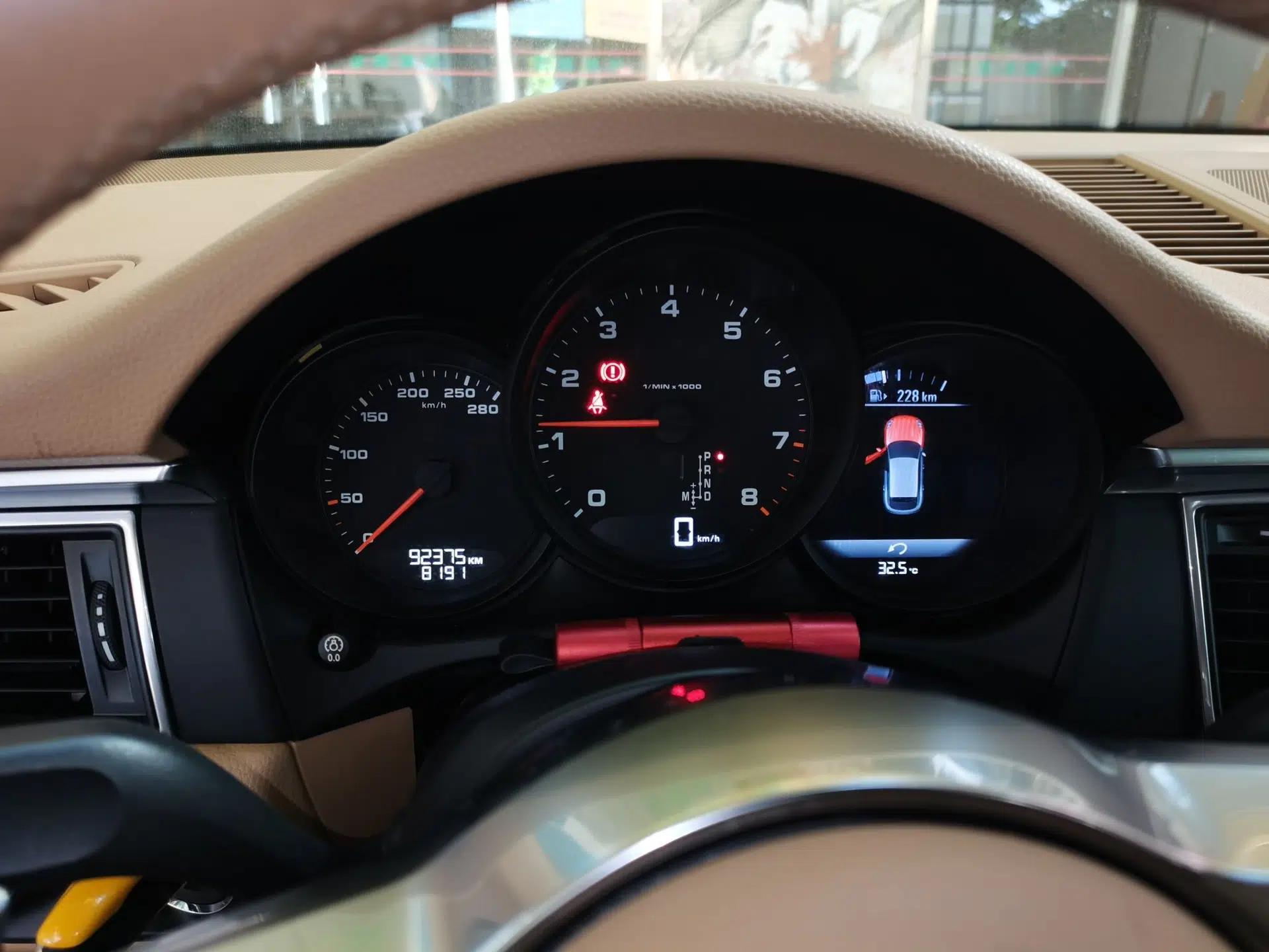 Porsche Macan 2016 Macan 2.0T — миниатюра 11