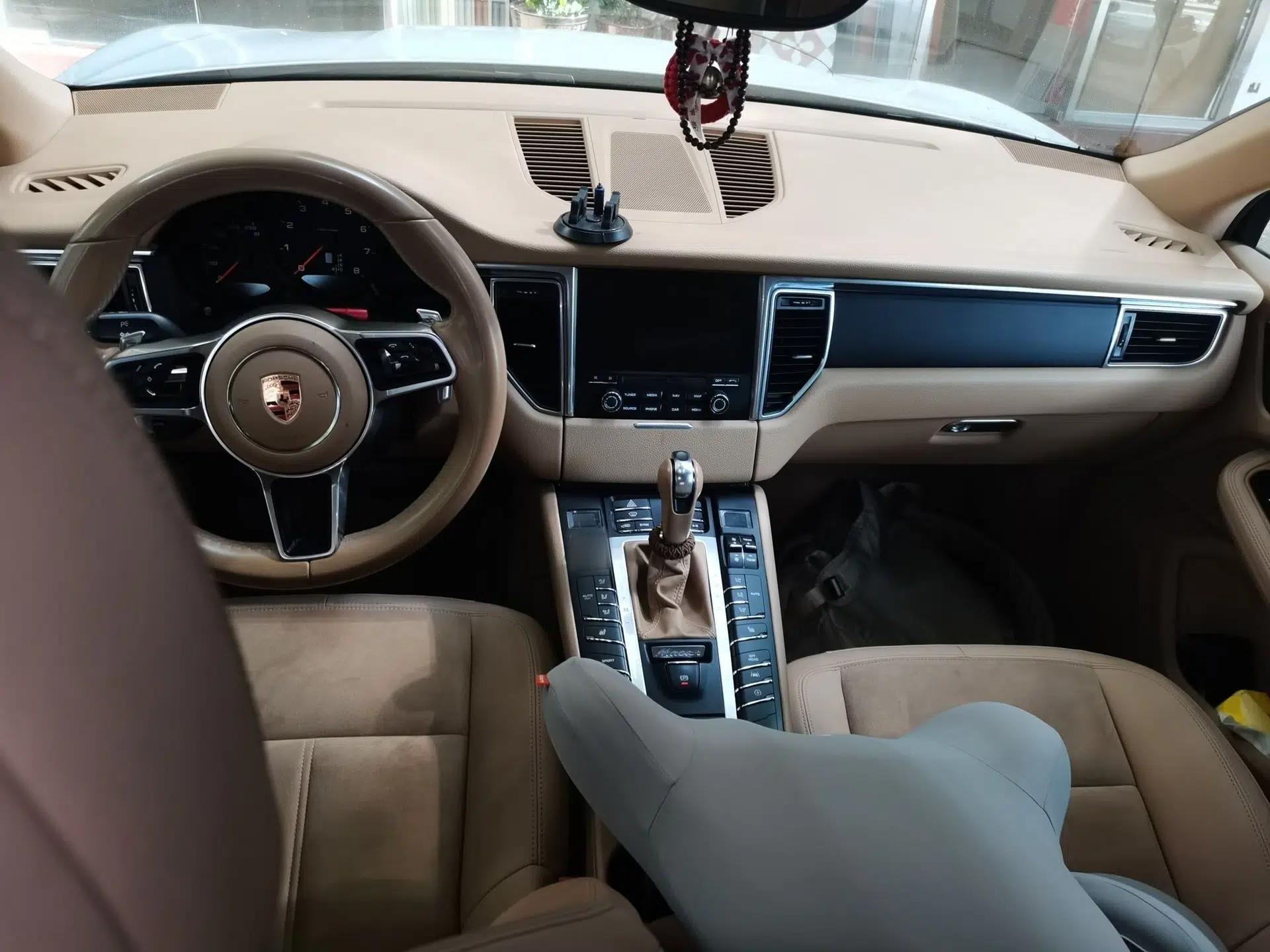 Porsche Macan 2016 Macan 2.0T — миниатюра 9