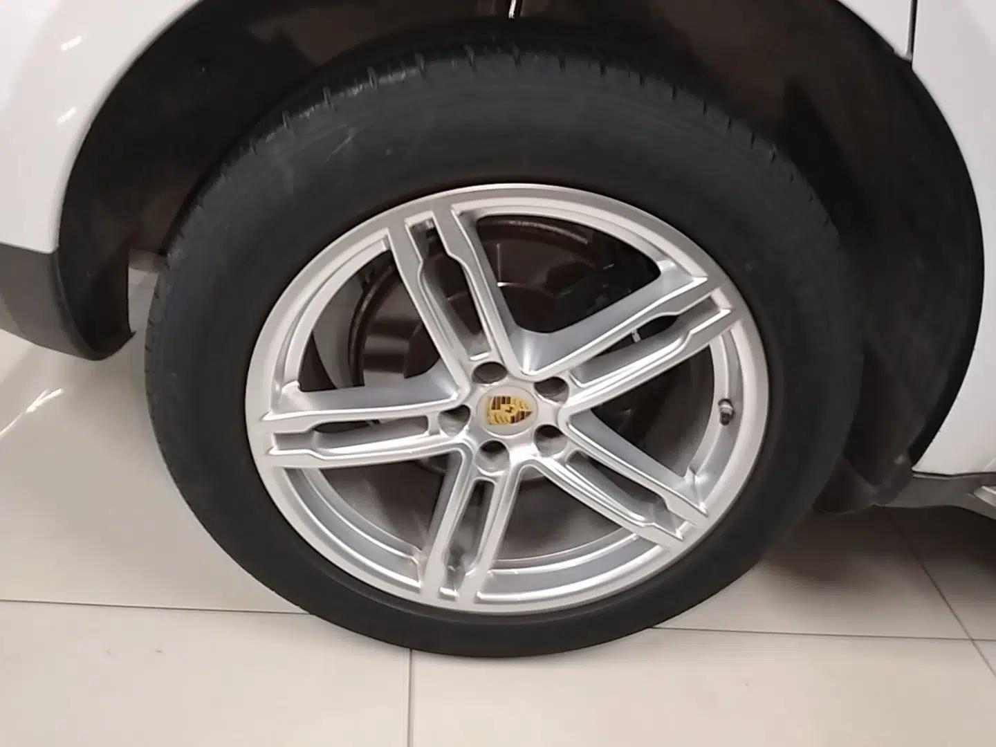 Porsche Macan 2016 Macan 2.0T — миниатюра 11