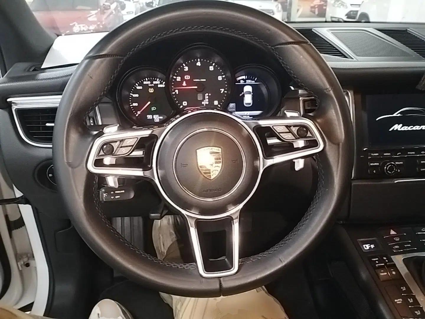 Porsche Macan 2016 Macan 2.0T — миниатюра 13