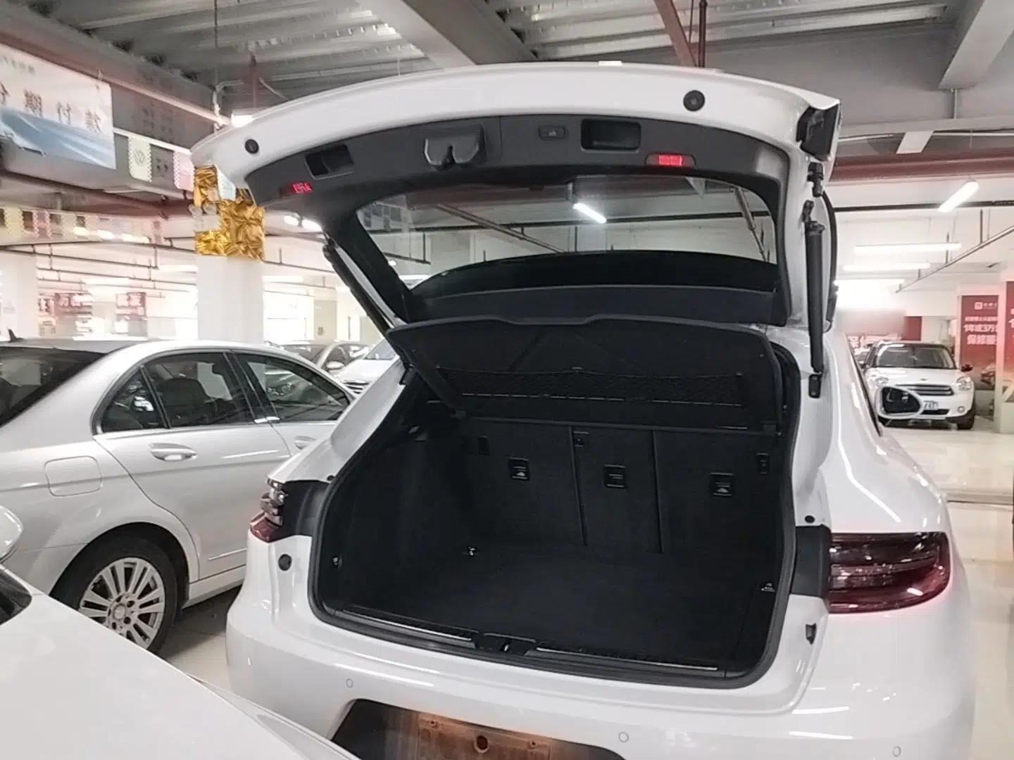 Porsche Macan 2016 Macan 2.0T — миниатюра 22