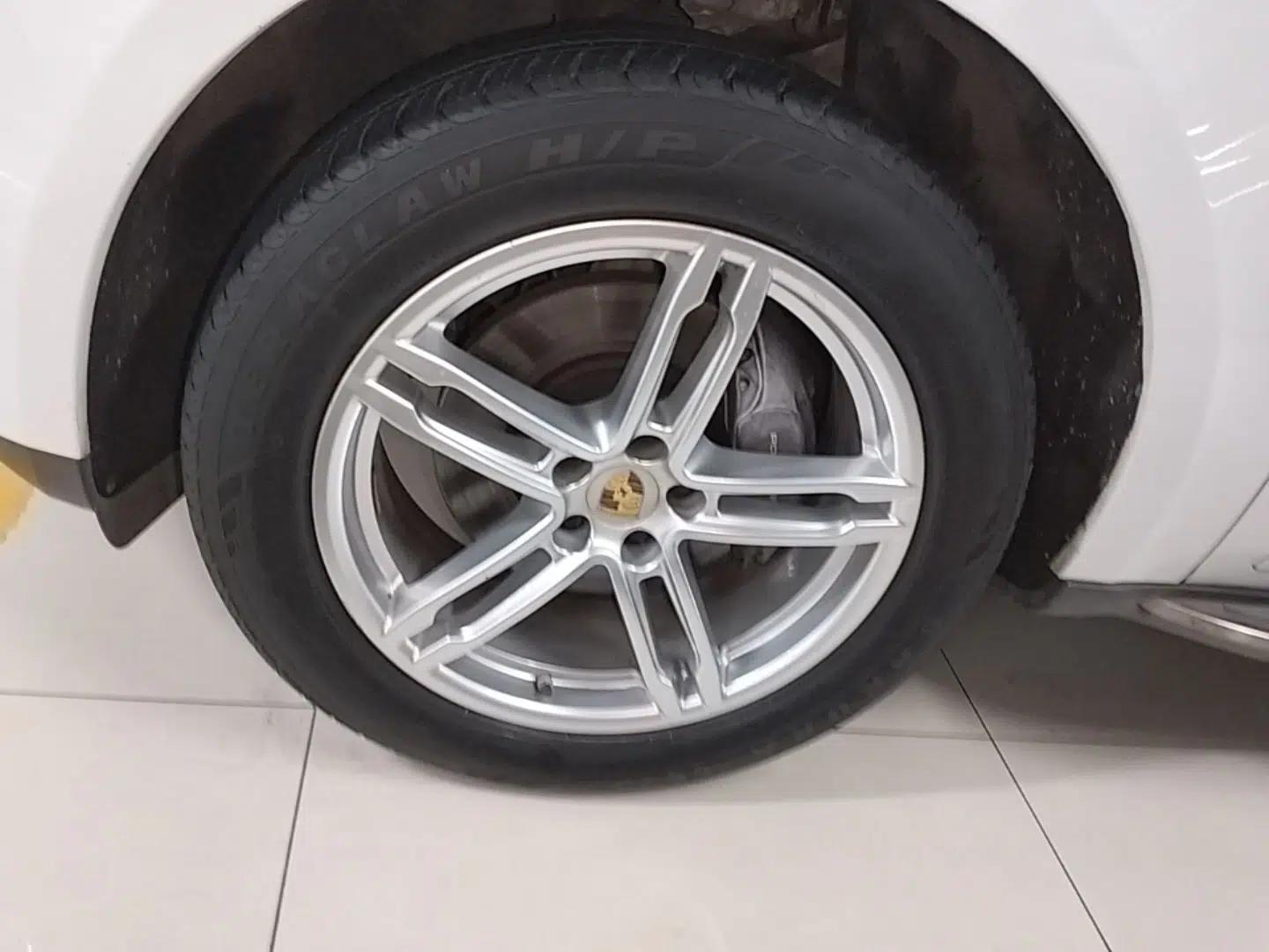 Porsche Macan 2016 Macan 2.0T — миниатюра 10