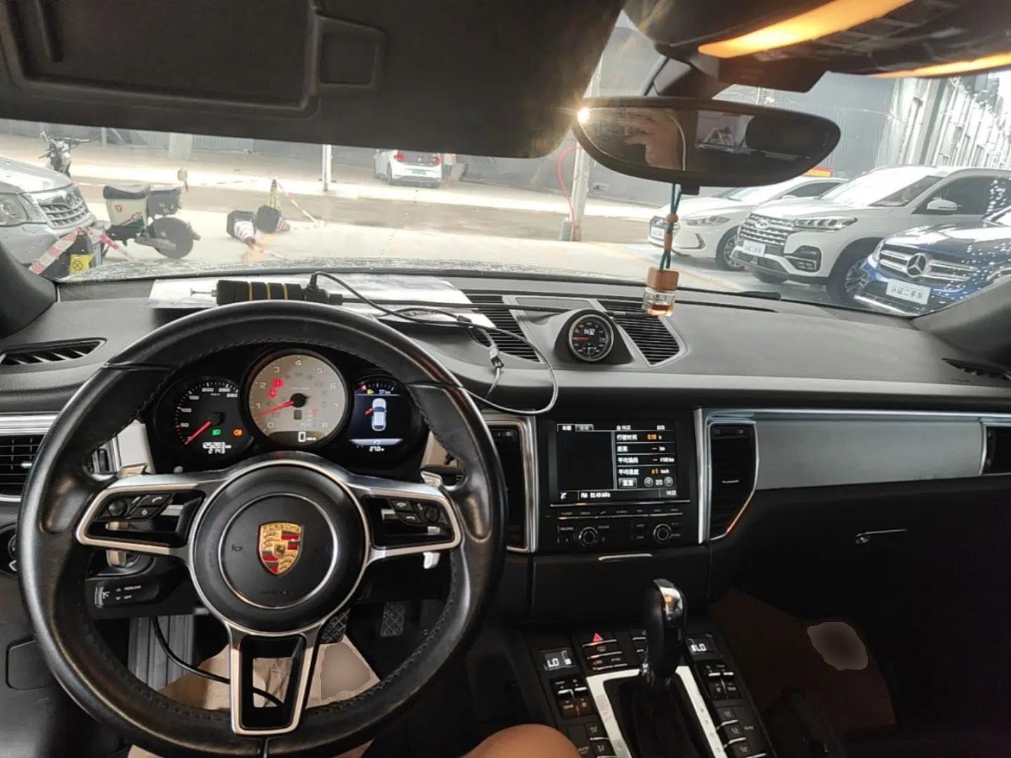 Porsche Macan 2014 Macan S 3.0T — миниатюра 12