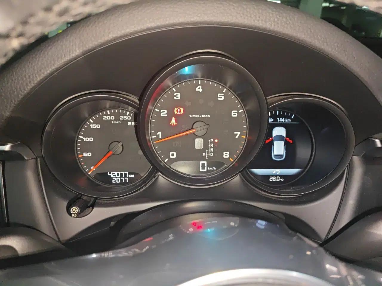 Porsche Macan 2018 Macan 2.0T — миниатюра 11