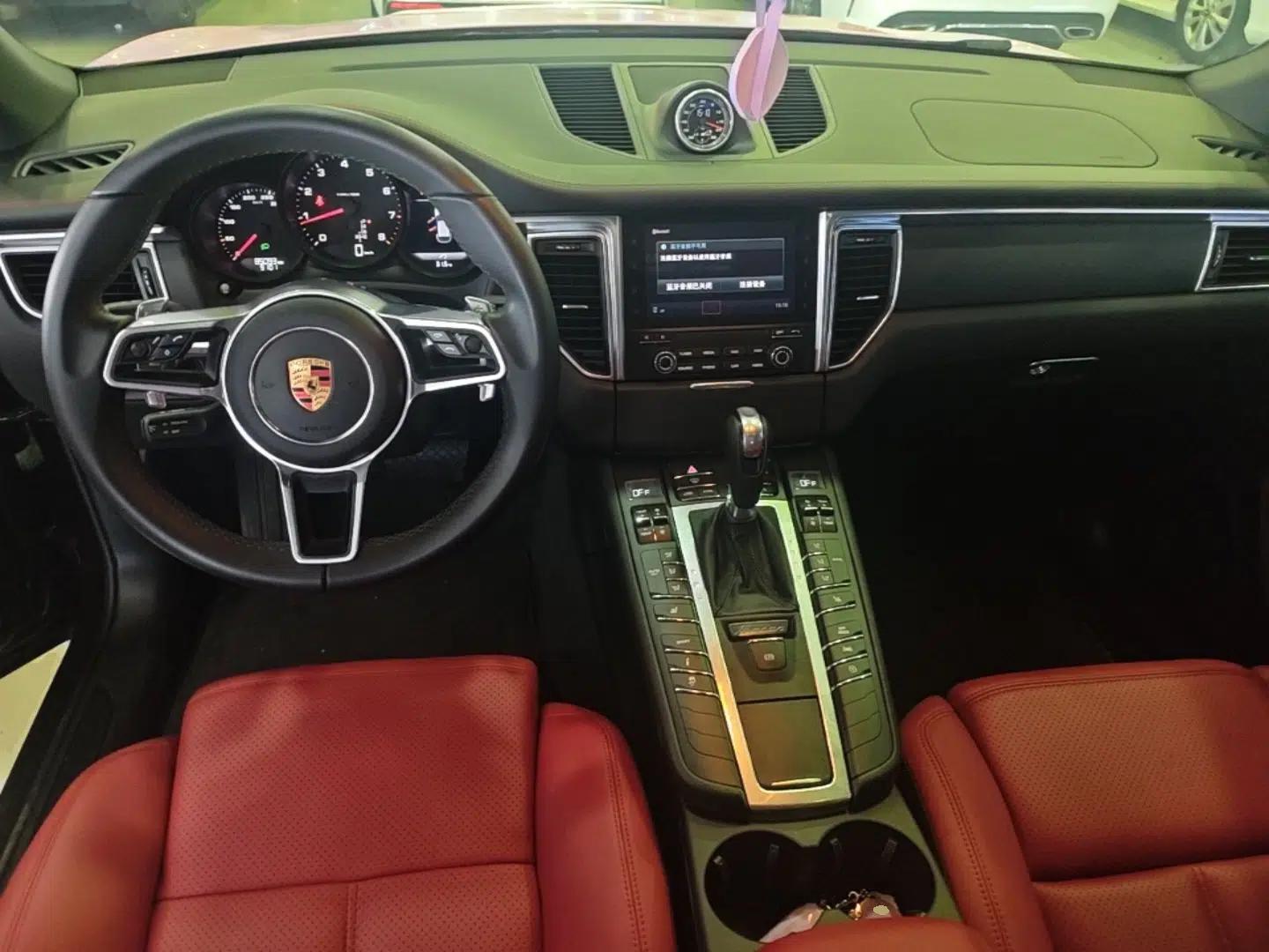 Porsche Macan 2017 Macan 2.0T — миниатюра 12