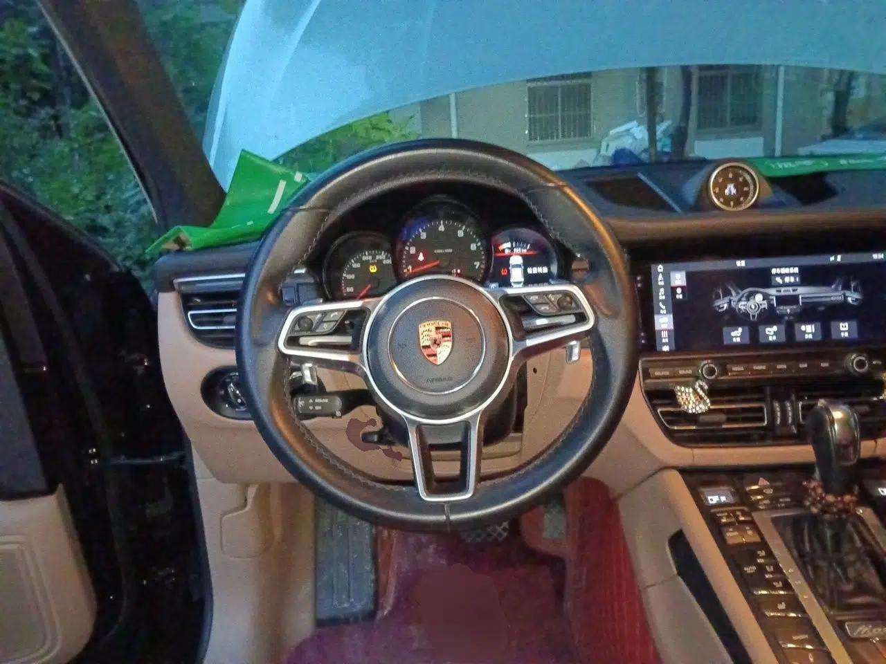 Porsche Macan 2018 Macan 2.0T — миниатюра 10